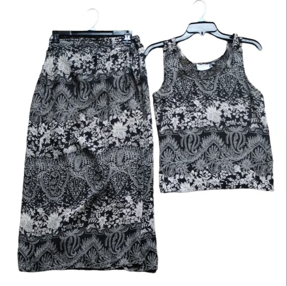 Kasper Vintage Women's 2-Piece Black and Cream Paisley Print Wrap Skirt And Top - Picture 1 of 10